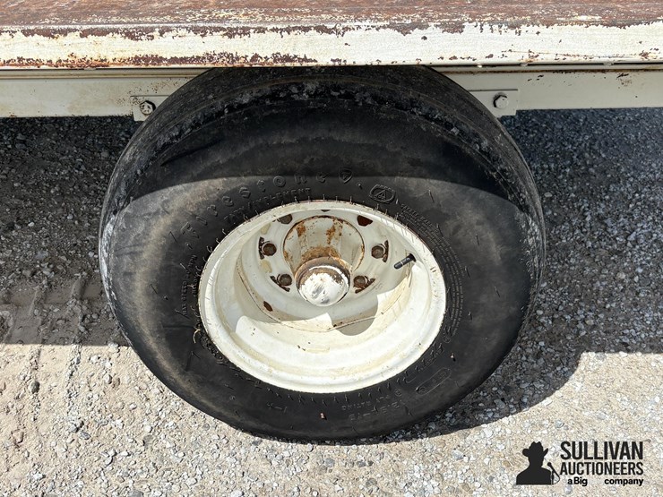 sudenga-2-compartment-feeder-wagon-image-10