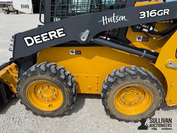 2024-deere-316gr-image-17