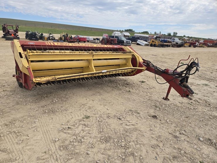 new-holland-492-image-1