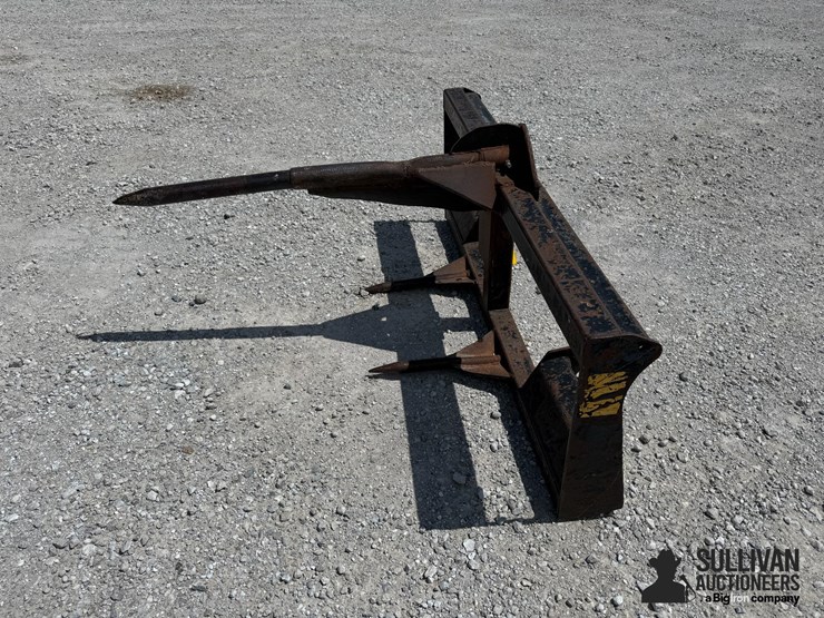3-prong-bale-spear-image-4