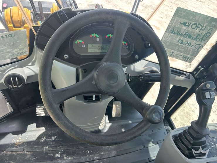 2018-caterpillar-908m-image-12