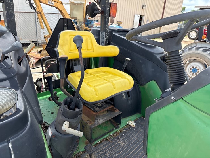 john-deere-5520-image-8