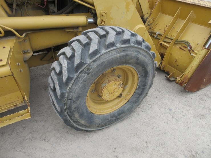 2022-caterpillar-416c-image-30