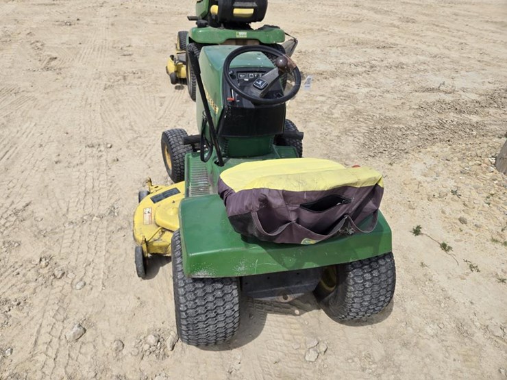 john-deere-180-image-3