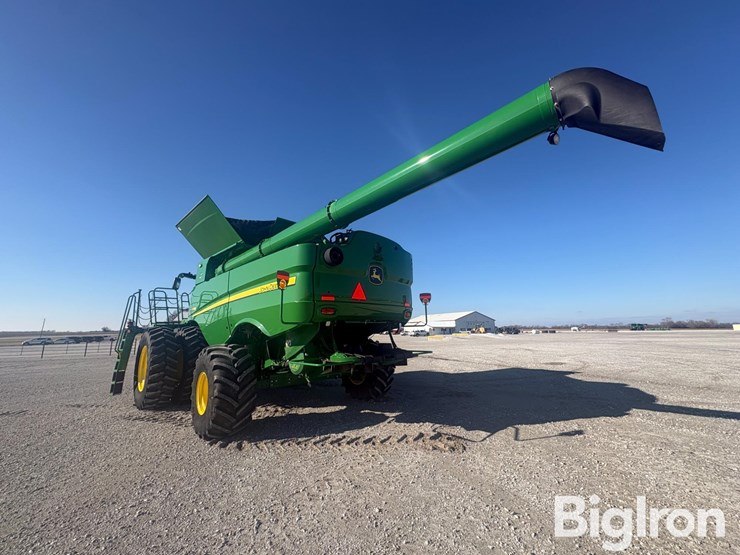 2022-john-deere-s780-image-8