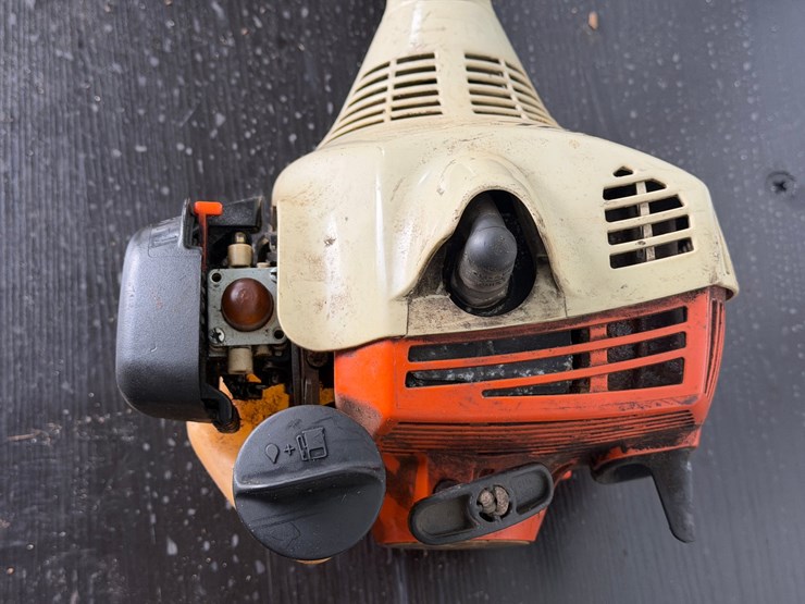 #6062-•-stihl-fs55-edger-image-5