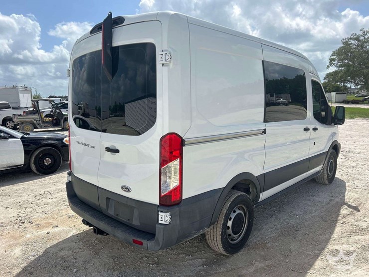 2018-ford-transit-image-3