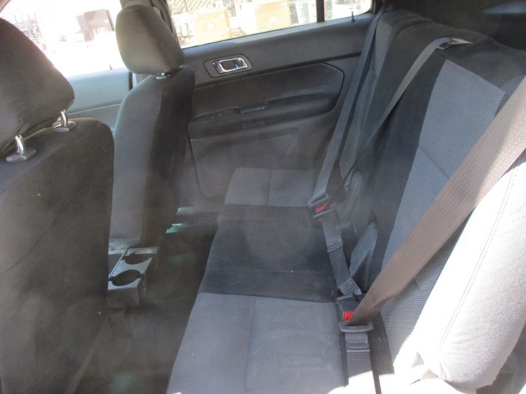 2014-ford-explorer-image-8