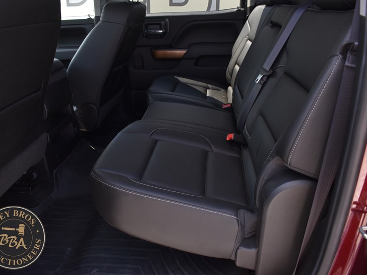 2017-chevrolet-silverado-3500hd-ltz-image-29