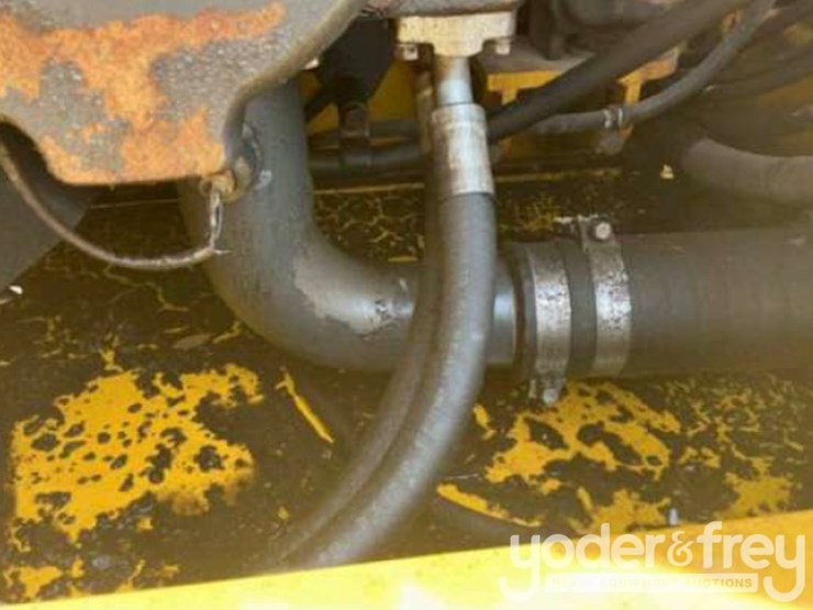 2017-komatsu-pc210-lc-11-image-22