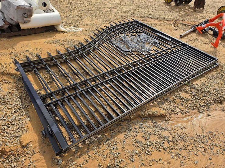116---7'-x-20'-metal-farm-gate-image-4