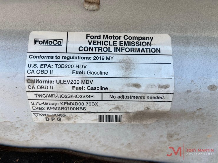 2019-ford-transit-image-17