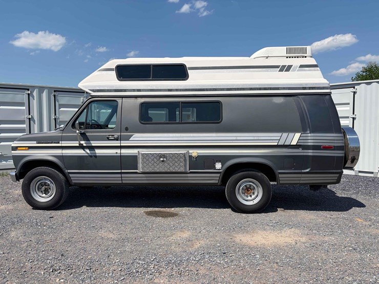 1990-ford-e250-image-6