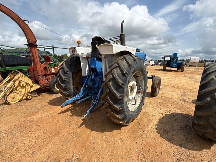 ford-7000-image-4
