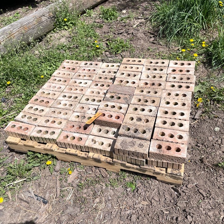 #2118 • Vintage Bricks