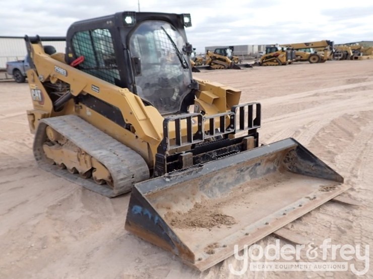2023-caterpillar-259d3-image-4