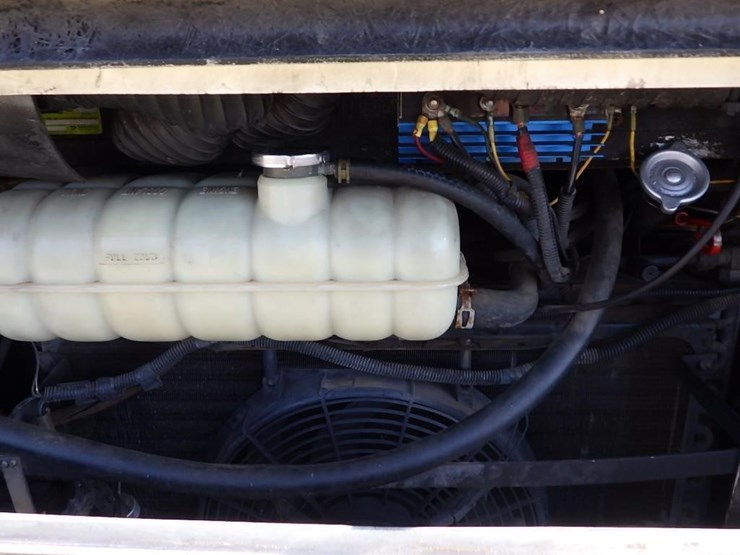 1996-chevrolet-p30-image-16