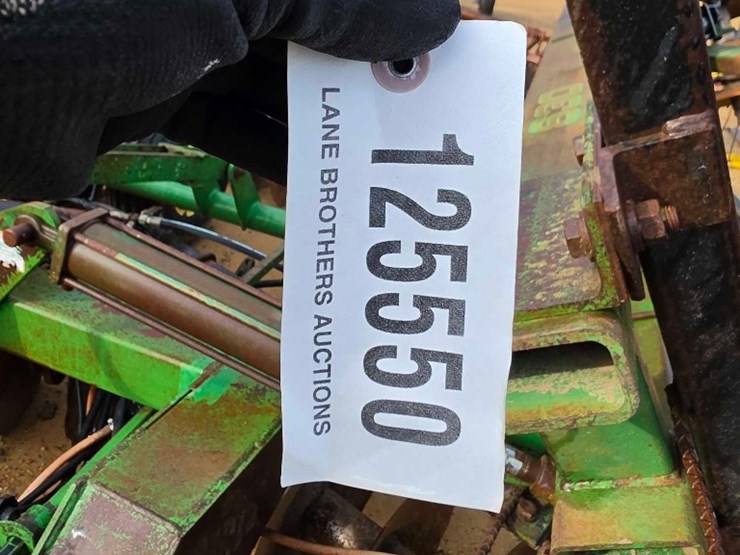 john-deere-630-image-9