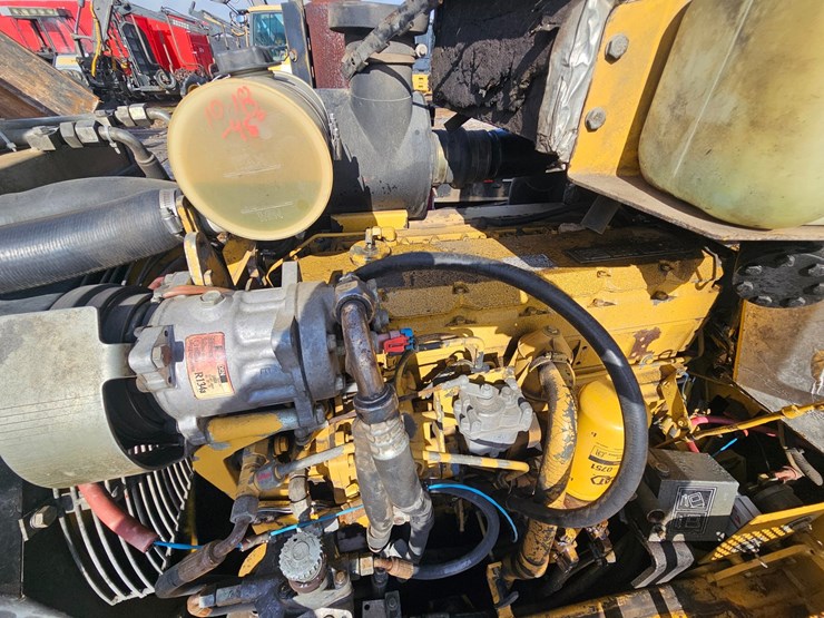 2000-caterpillar-574-image-19