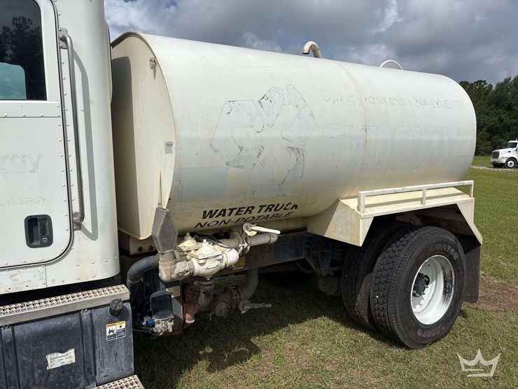 2017-peterbilt-337-image-18