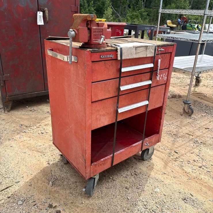 2236 - KENNEDY ROLLING TOOL CART