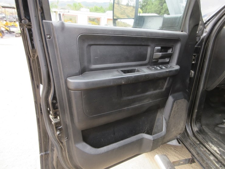 2014-dodge-ram-4500hd-image-13