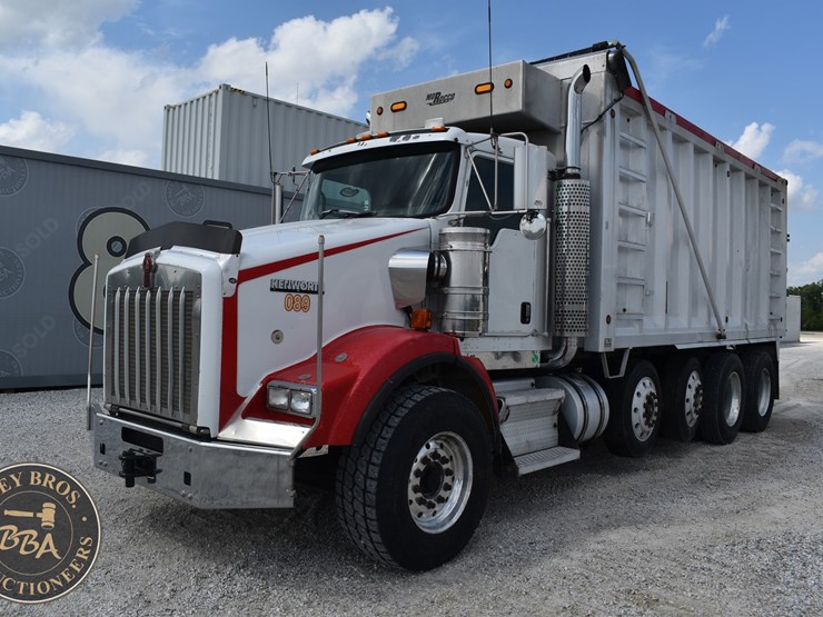 2007-kenworth-t800-image-1