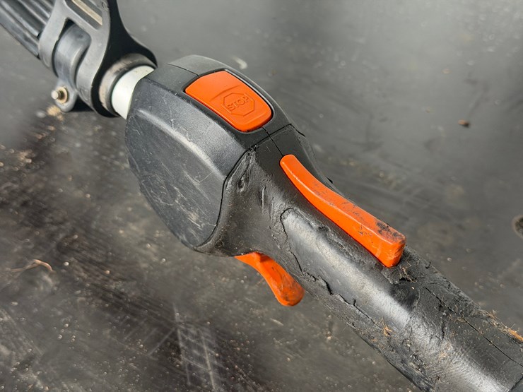 #6045-•-stihl-fs131r-string-trimmer-image-5