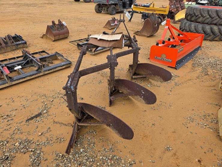 128---3-bottom-plow-image-2