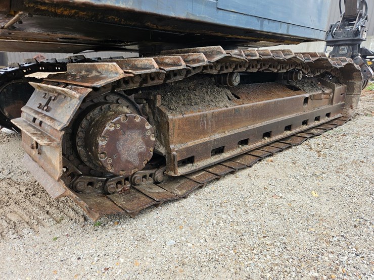 2010-deere-200d-lc-image-57