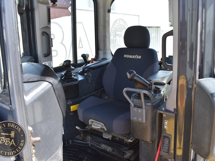 2014-komatsu-d65wx-17-image-32