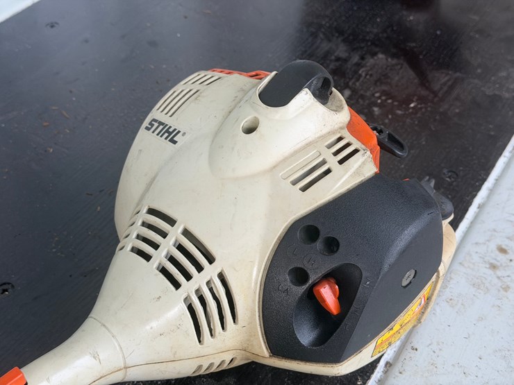 #6054-•-stihl-km56rc-string-trimmer-image-4