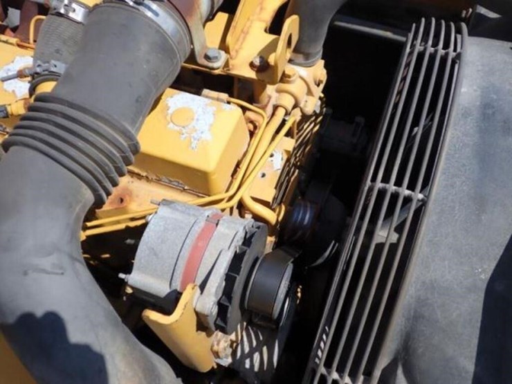 2004-deere-270c-lc-image-53