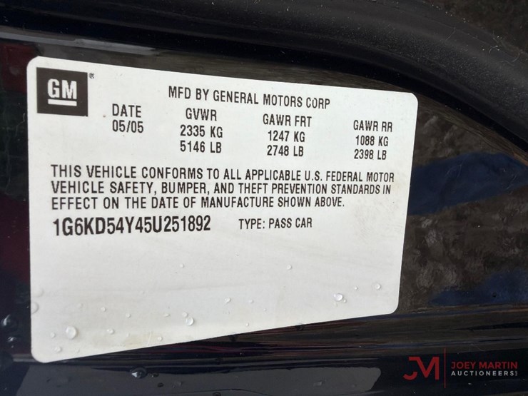 2005-cadillac-deville-image-9