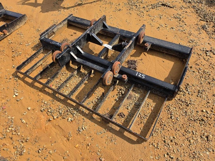 125---superior-fabrication-forklift-image-1
