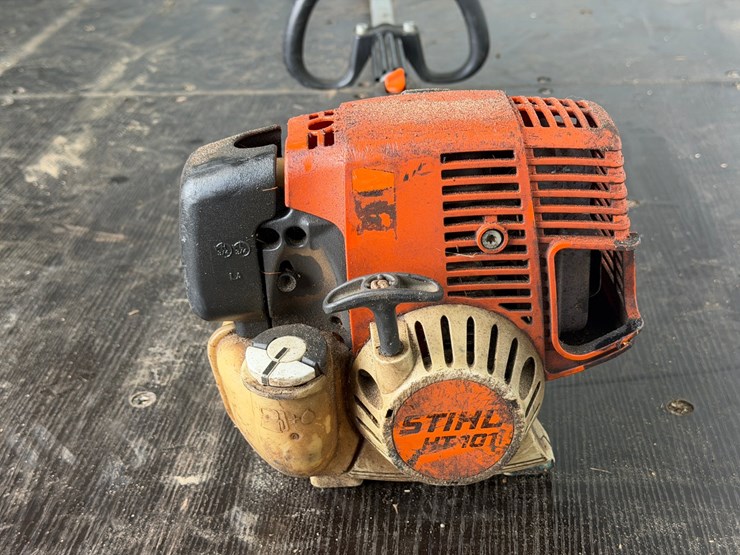 #6069-•-stihl-ht101-4'-pole-saw-image-2
