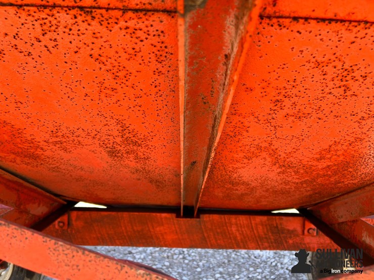 gravity-flow-wagon-image-14