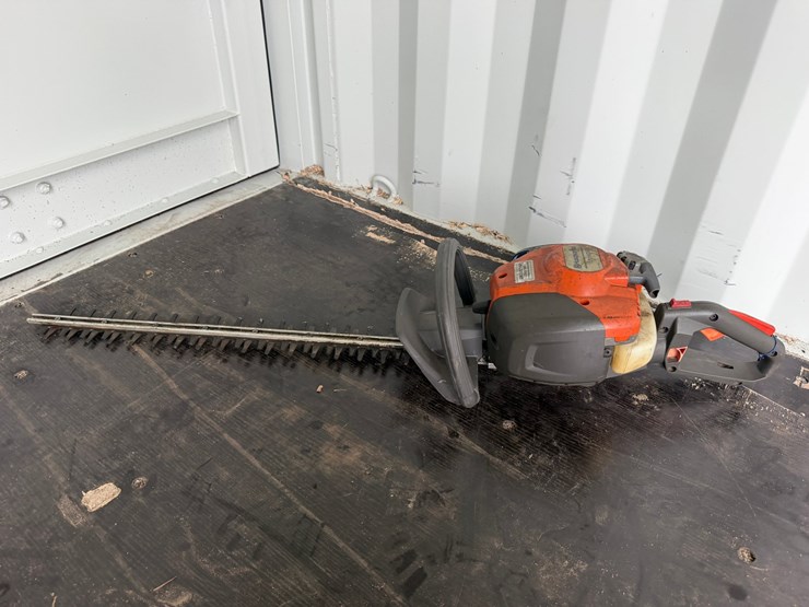 #6085-•-husqvarna-122hd60-hedge-trimmer-image-1