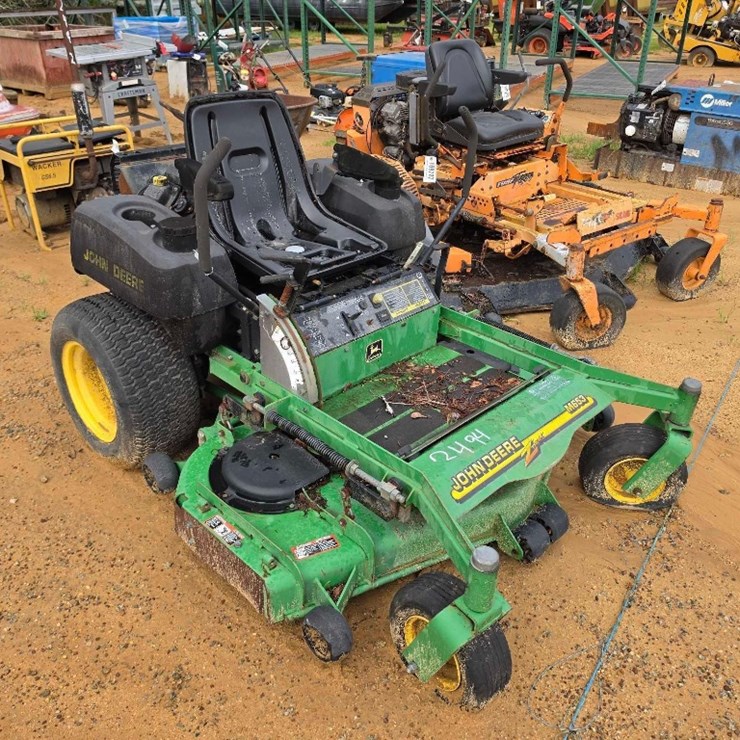 JOHN DEERE M653