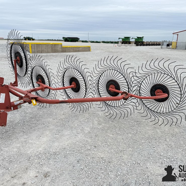 M&W 3PWR 5-Wheel 3-Pt Rake