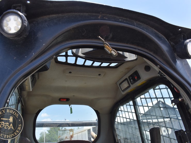 2019-caterpillar-259d-image-39