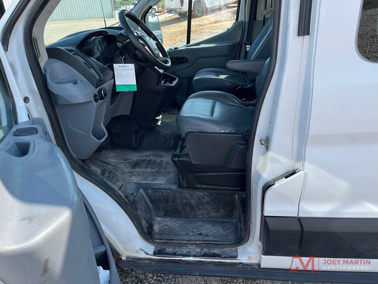 2019-ford-transit-image-17