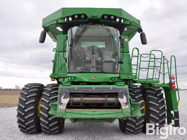 2023-john-deere-s780-image-2