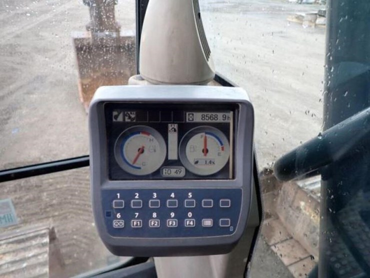 2010-deere-270d-lc-image-10