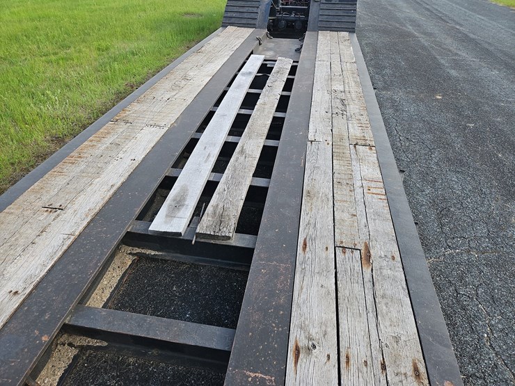 2011-talbert-55-ton-image-13