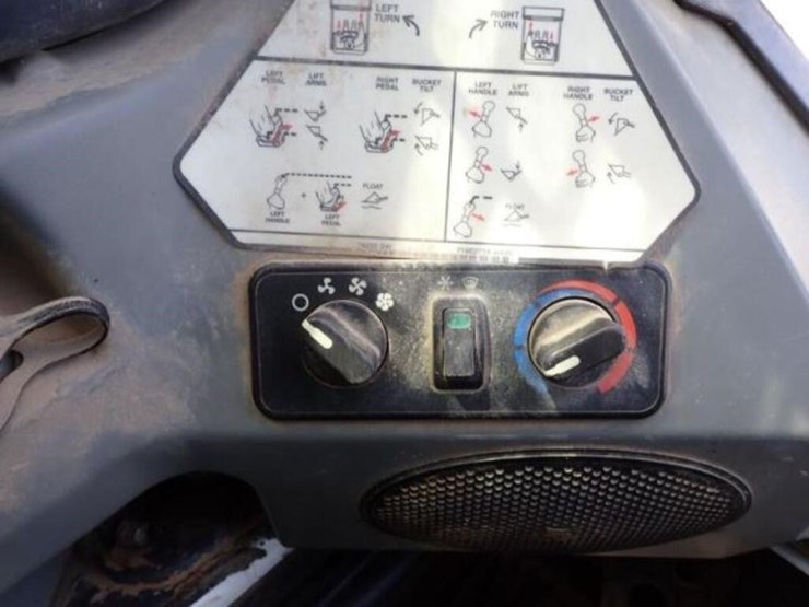 2017-bobcat-t550-image-17