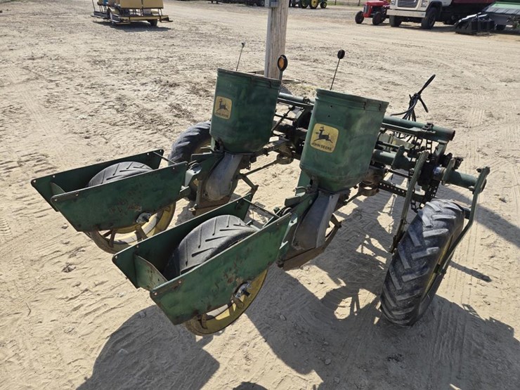 john-deere-1240-image-8