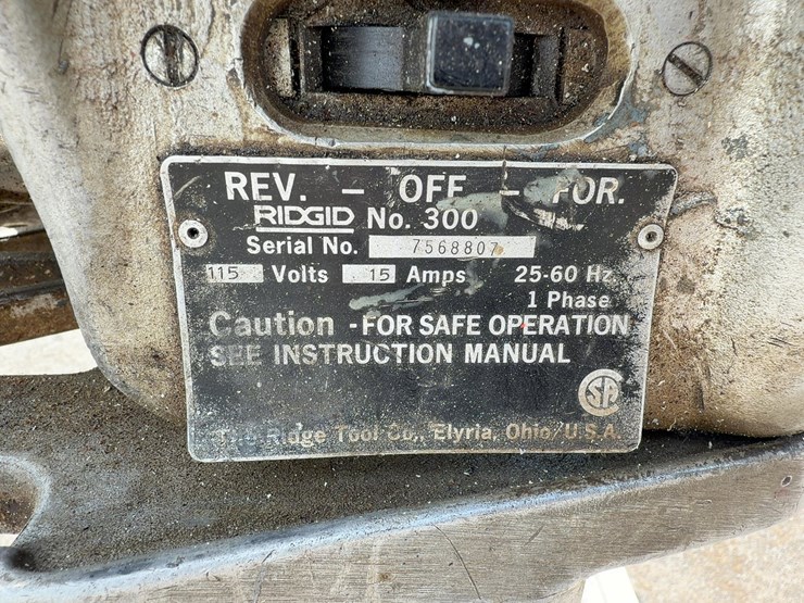 ridgid-no.-300-pipe-threading-machine-image-7