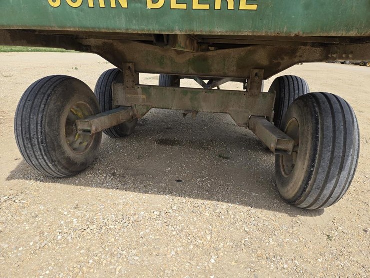 john-deere-716a-image-9