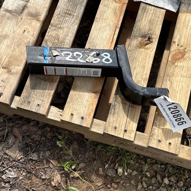 2268 - NEW REESE 5" DROP & 2 5/16" HITCH